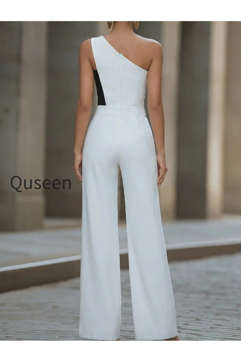 One-Shoulder Contrast Buttoned Wide-Leg Jumpsuit